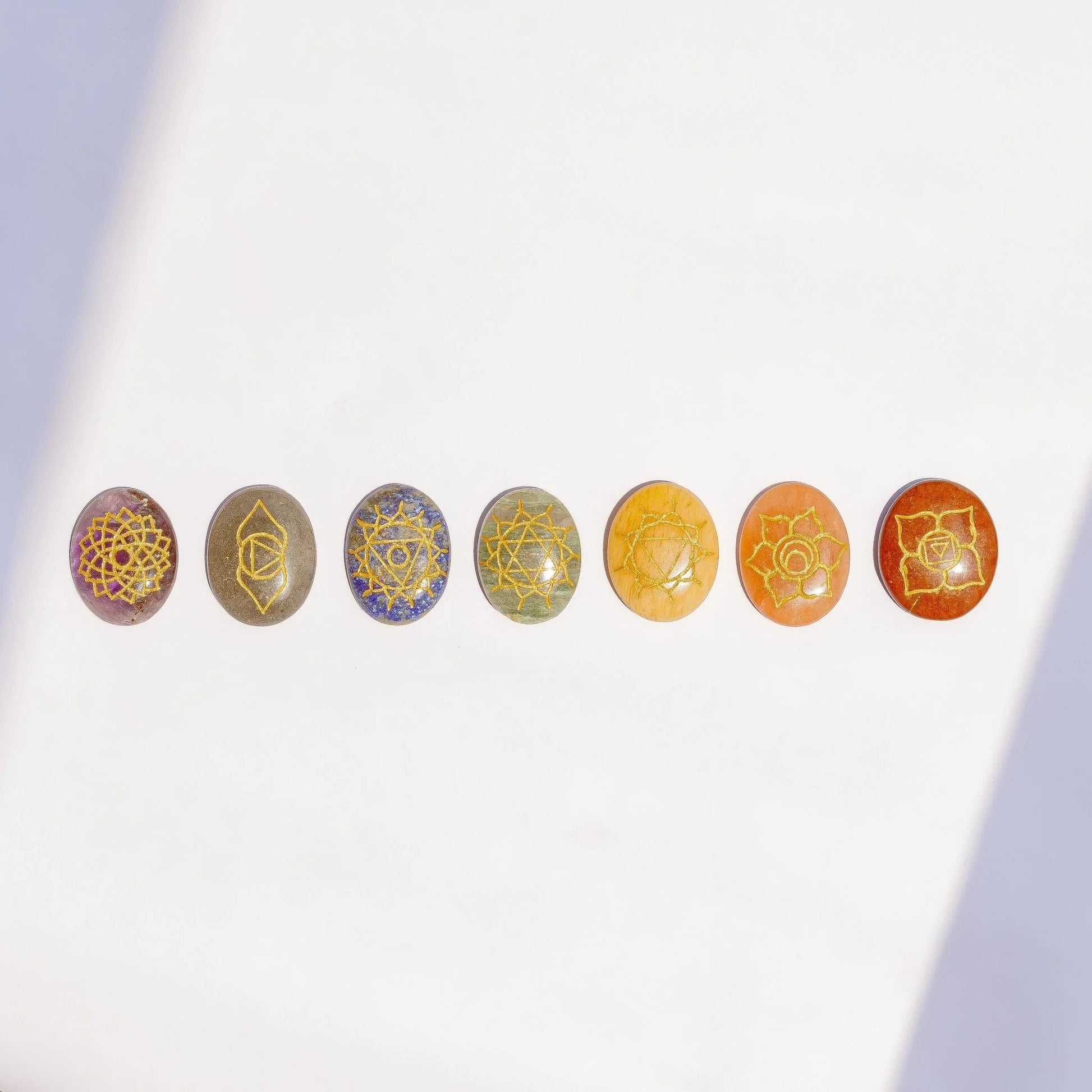 7 Chakra Oval Set - Bodh Crystals Ca