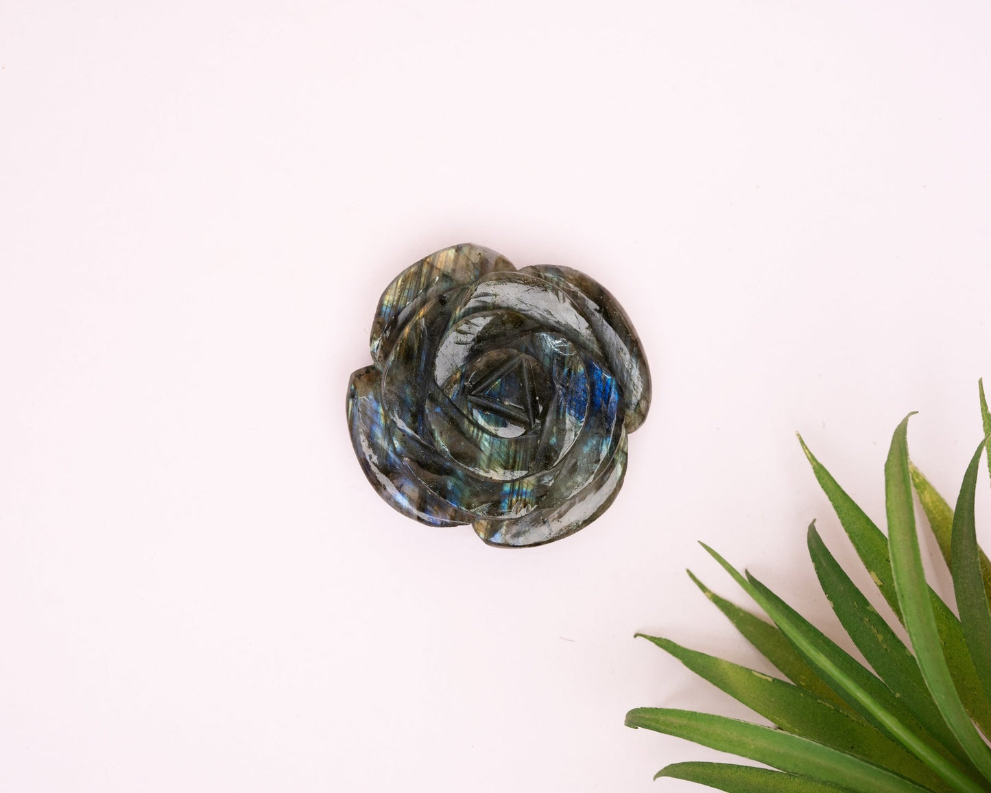 Labradorite Rose 97.7g - Bodh Crystal CA